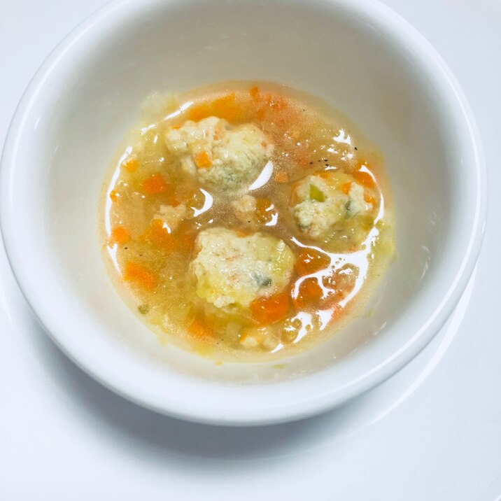<離乳食>ふわふわ鶏団子の白菜スープ